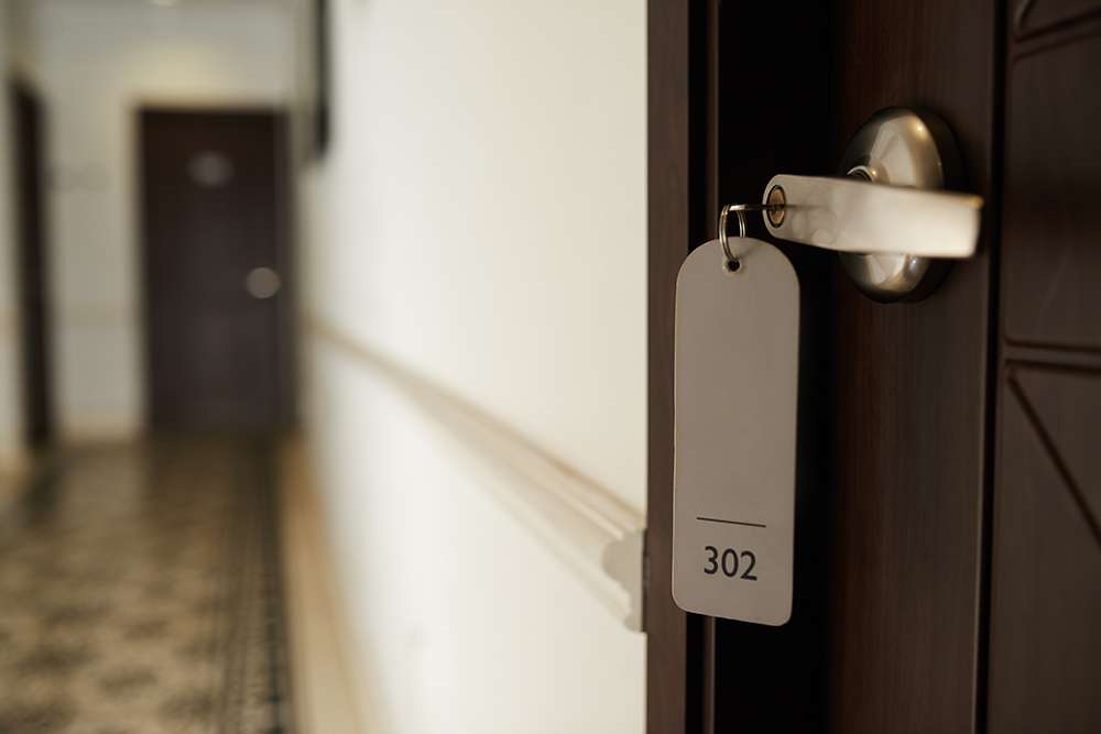The Evolution of Hotel Door Locks: From Traditional Keys to Electronic Systems